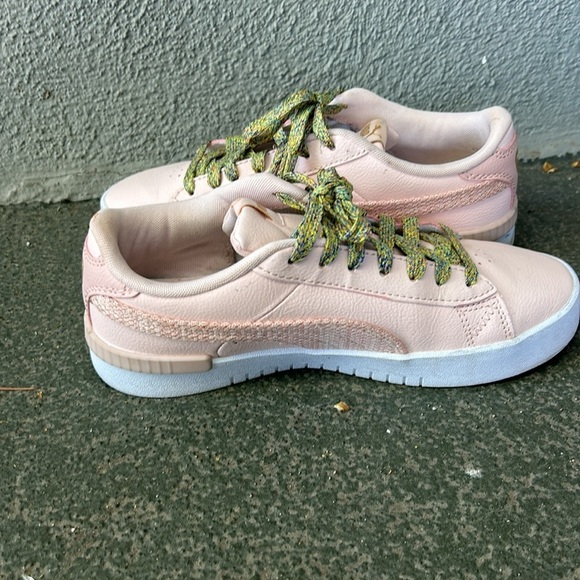 Puma Pink Sneakers with Pink and Green Laces Athletic Skater Running Sz 7.5 - Picture 5 of 8